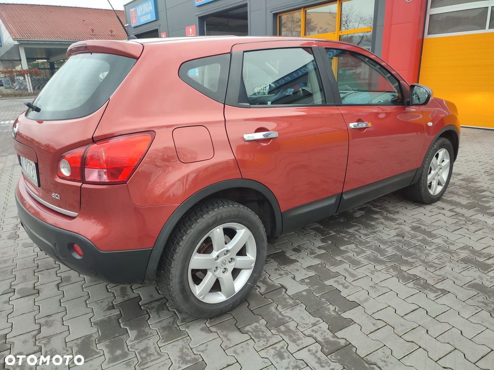 Nissan Qashqai 2.0 dCi DPF tekna - 6