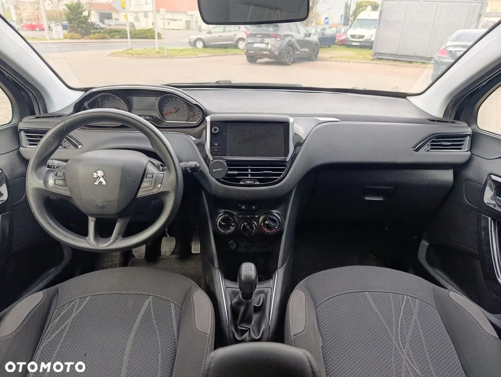 Peugeot 208 82 VTI Allure - 13