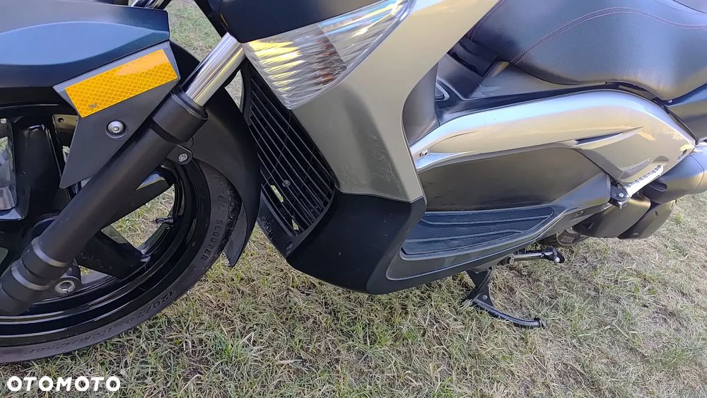 Yamaha X-max - 5