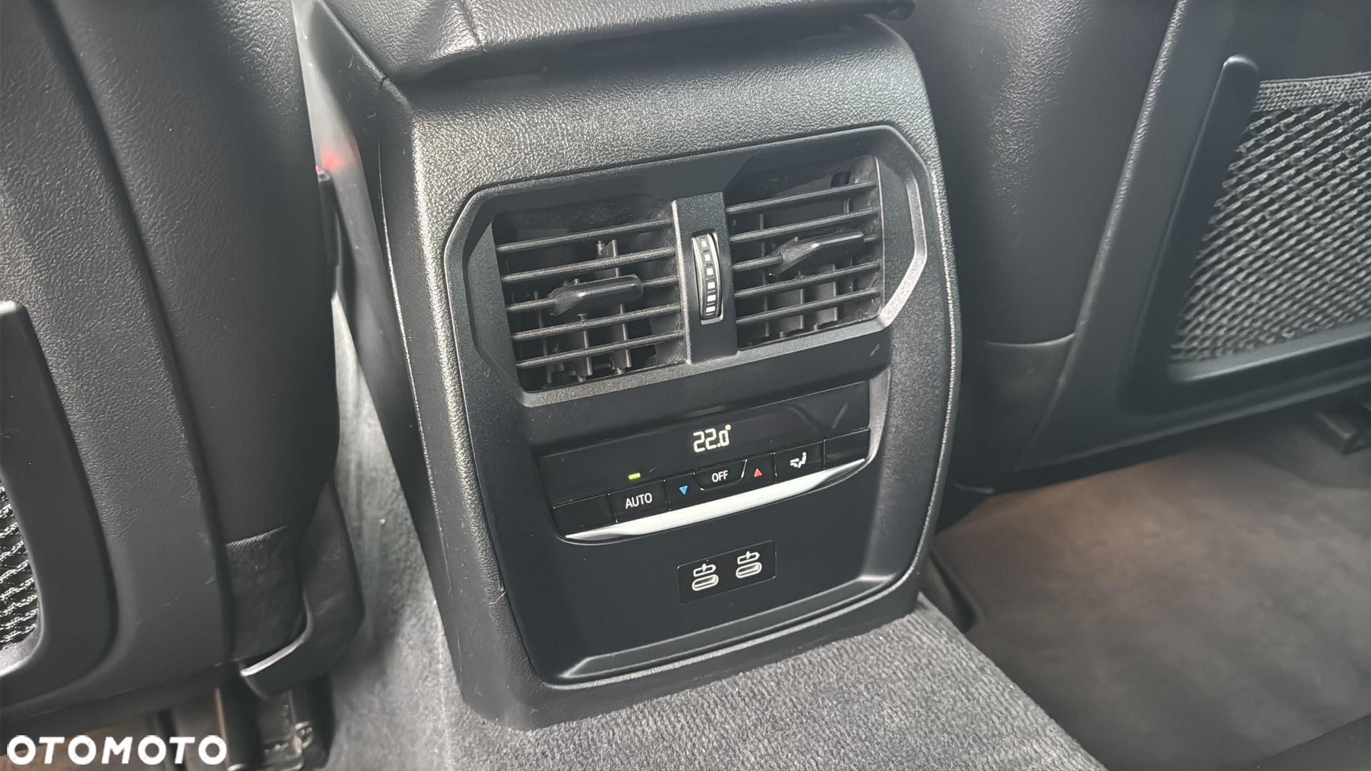 BMW Seria 3 318d - 19