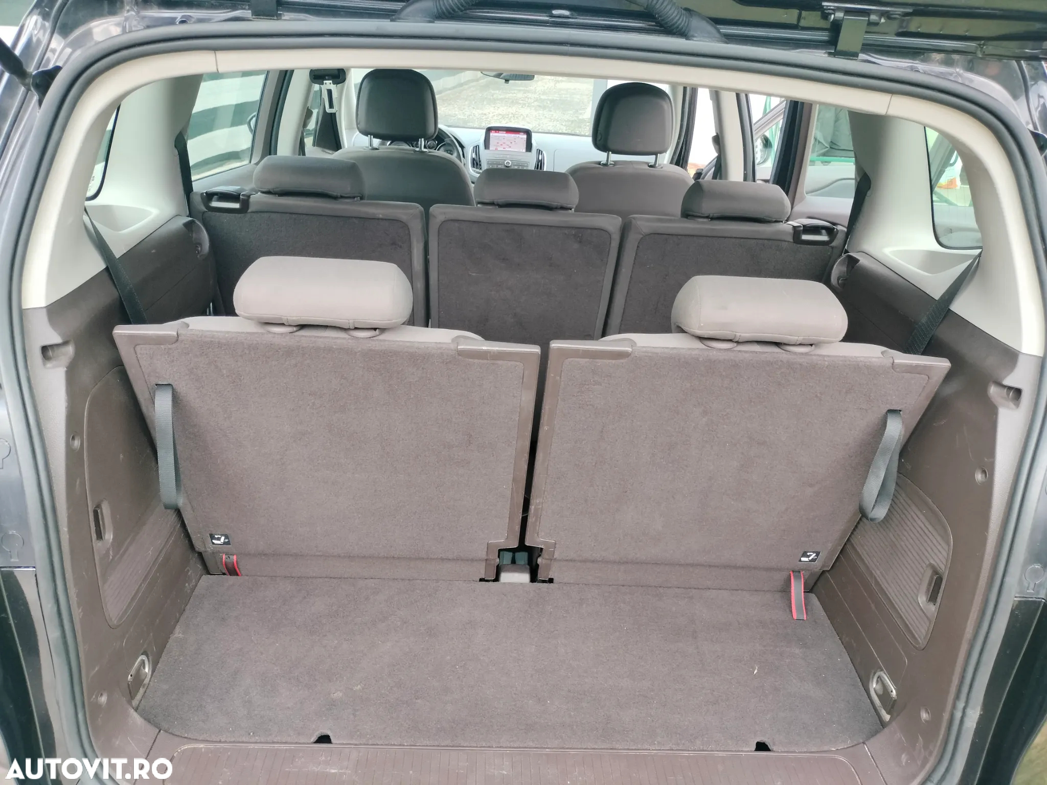 Opel Zafira Tourer 2.0 CDTI ecoFLEX Start/Stop Edition - 10