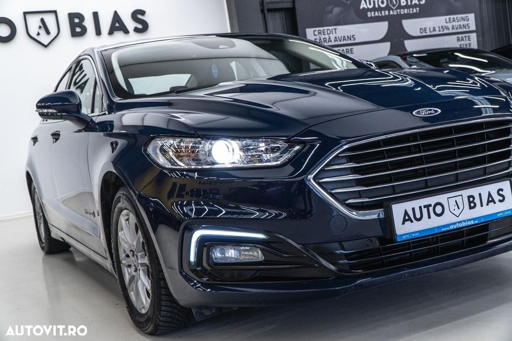 Ford Mondeo 2.0 HEV Titanium - 28