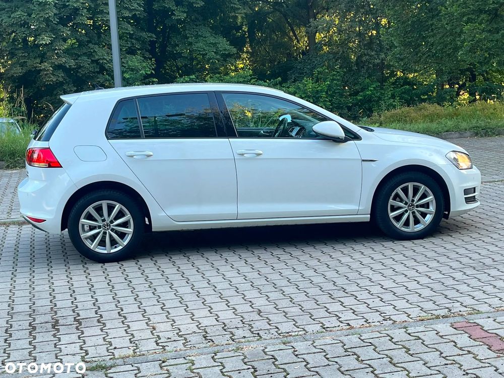 Volkswagen Golf 1.6 TDI DPF Highline - 6