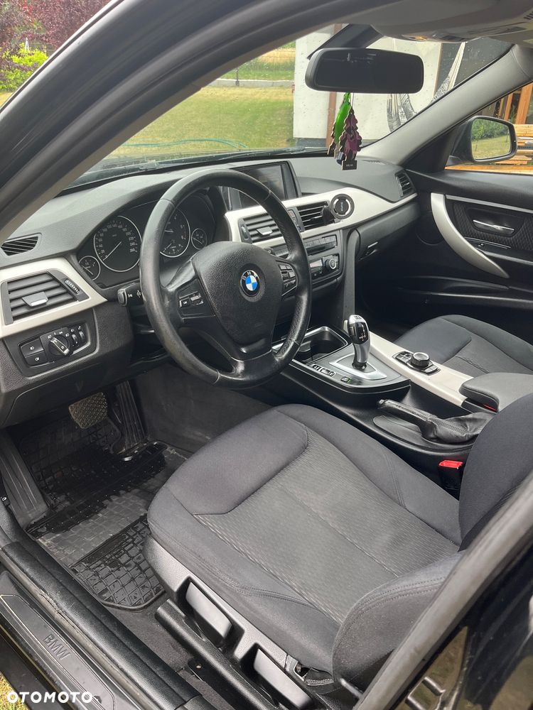 BMW Seria 3 318d DPF - 15