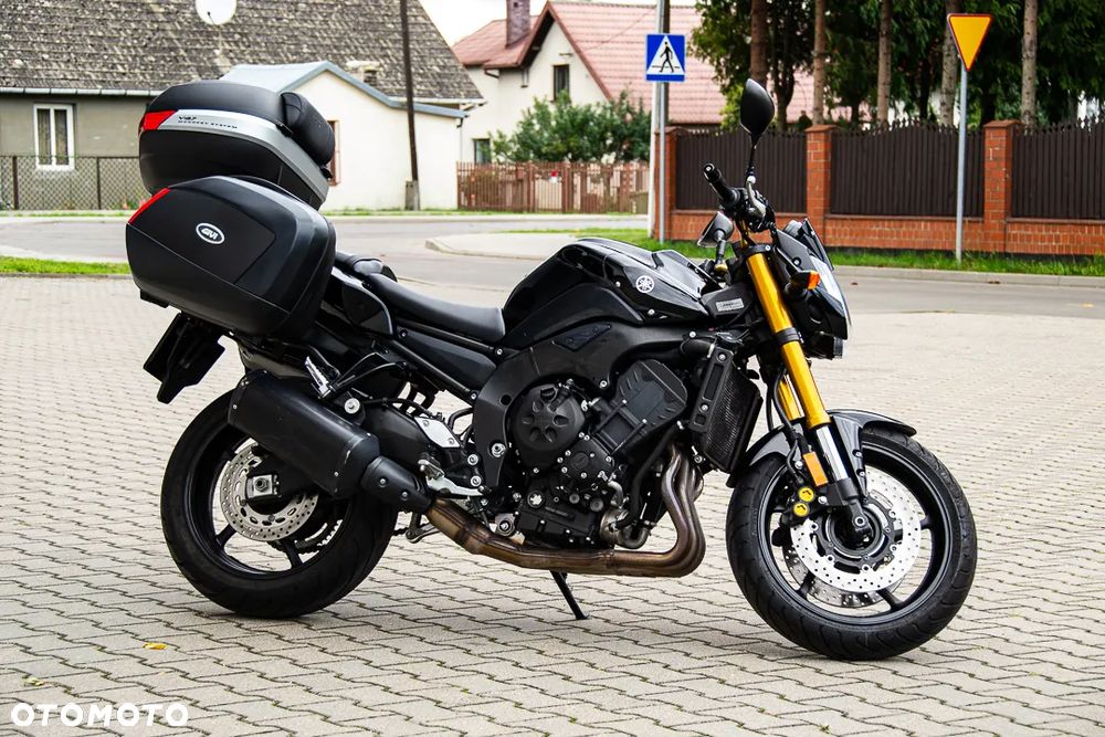 Yamaha FZ8 - 3