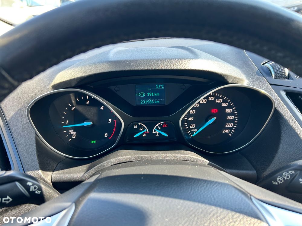 Ford Kuga 2.0 TDCi 2x4 Titanium - 13