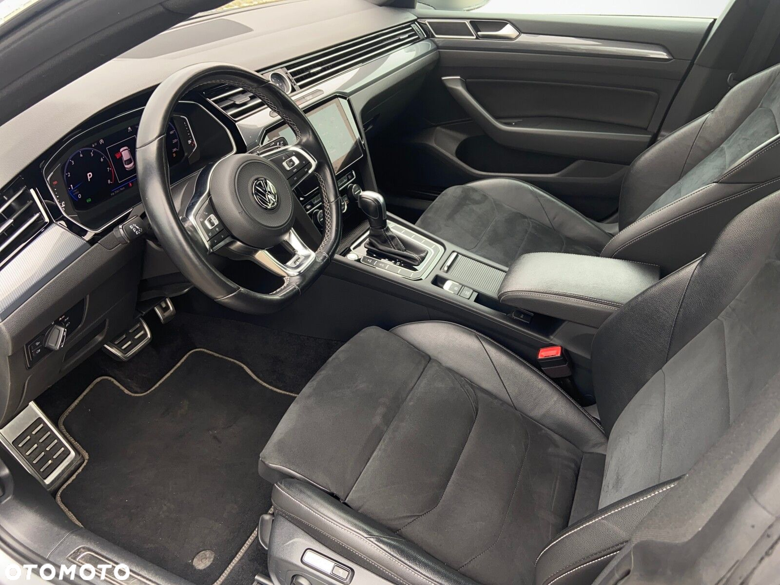 Volkswagen Arteon 2.0 TSI R-Line DSG - 9