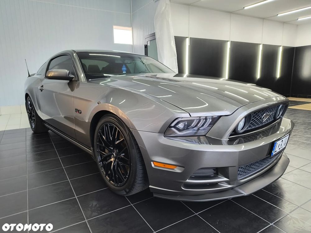 Ford Mustang 5.0 V8 GT Premium - 2