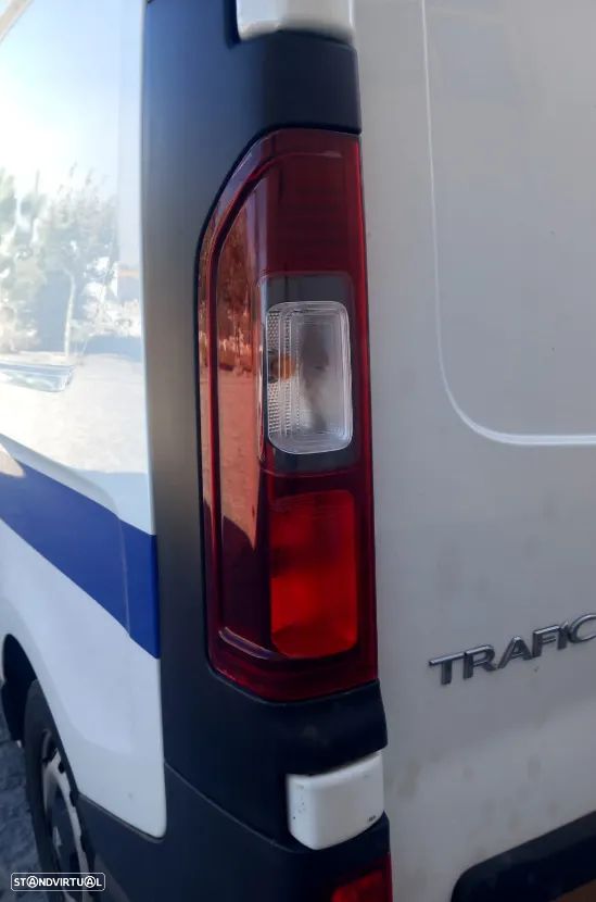 Farolim Esquerdo Renault Trafic III 2016 - 1