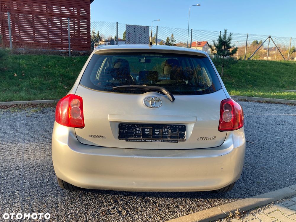 Toyota Auris 1.6 2010 - 5