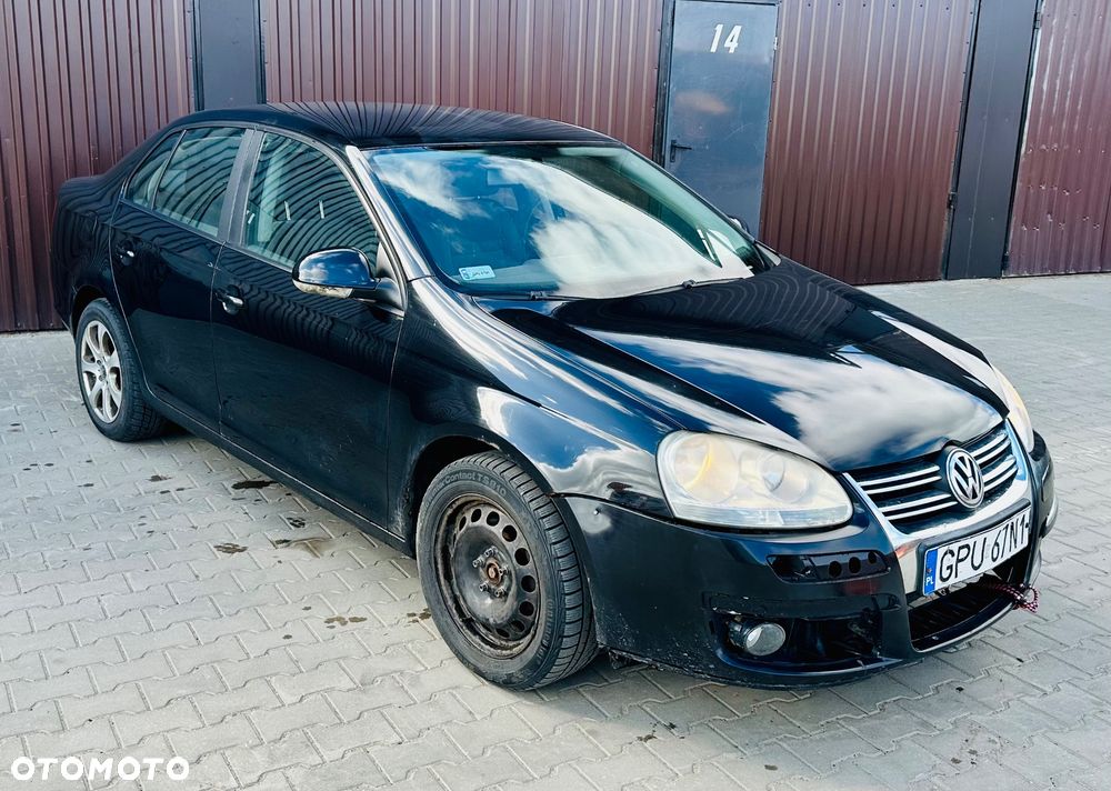 Volkswagen Jetta 1.9 TDI Comfortline - 6