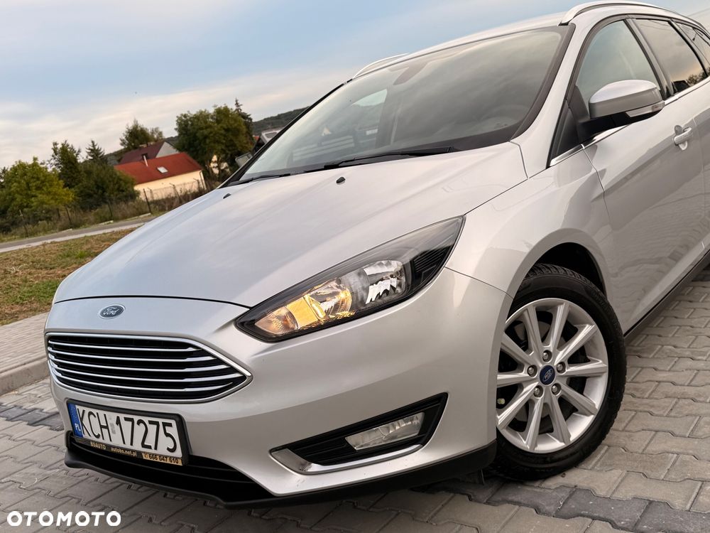 Ford Focus 1.5 EcoBoost Titanium ASS - 3