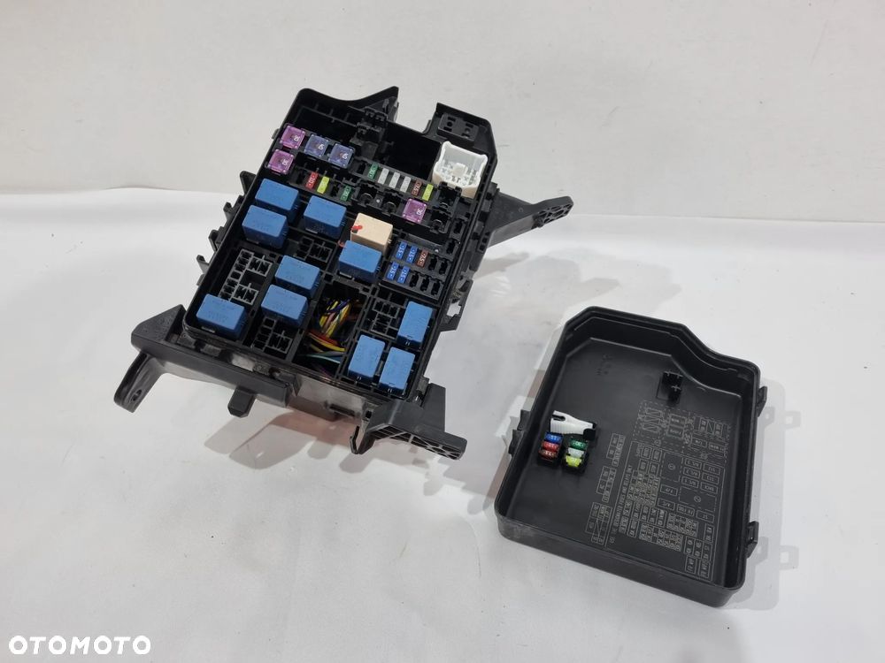 SUZUKI VITARA III OBUDOWA SKRZYNKA BEZPIECZNIKÓW - 5