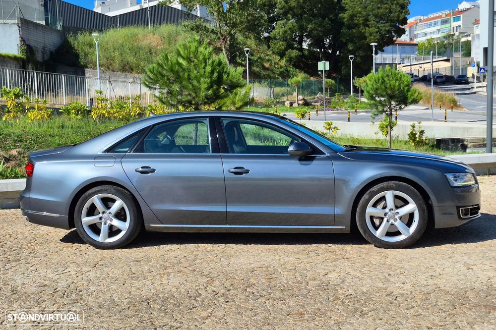 Audi A8 3.0 TDI V6 quattro L.C.D.Exclusive - 4