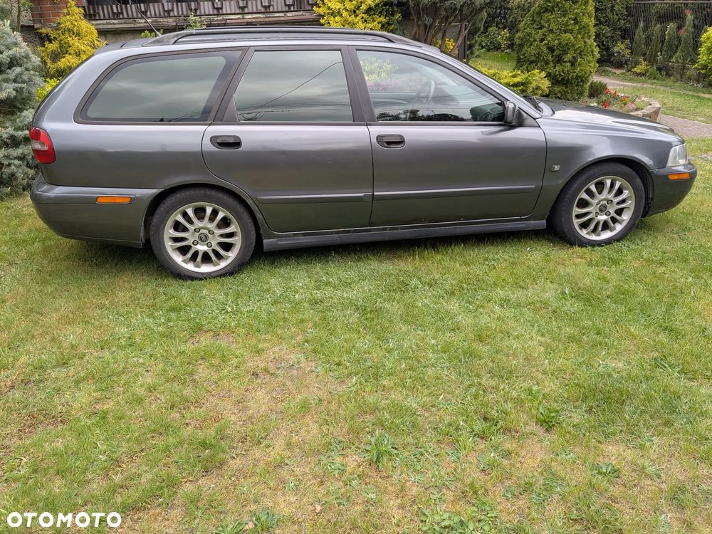 Volvo V40 - 2