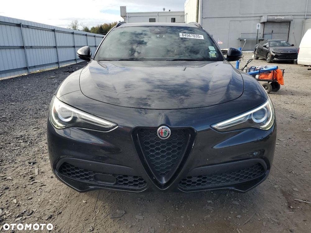 Alfa Romeo Stelvio 2.0 Turbo 16V AT8-Q4 Veloce Ti - 8