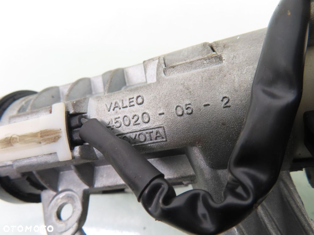 STACYJKA WKŁADKI TOYOTA AVENSIS I (T22) 45020052 73650712 - 4