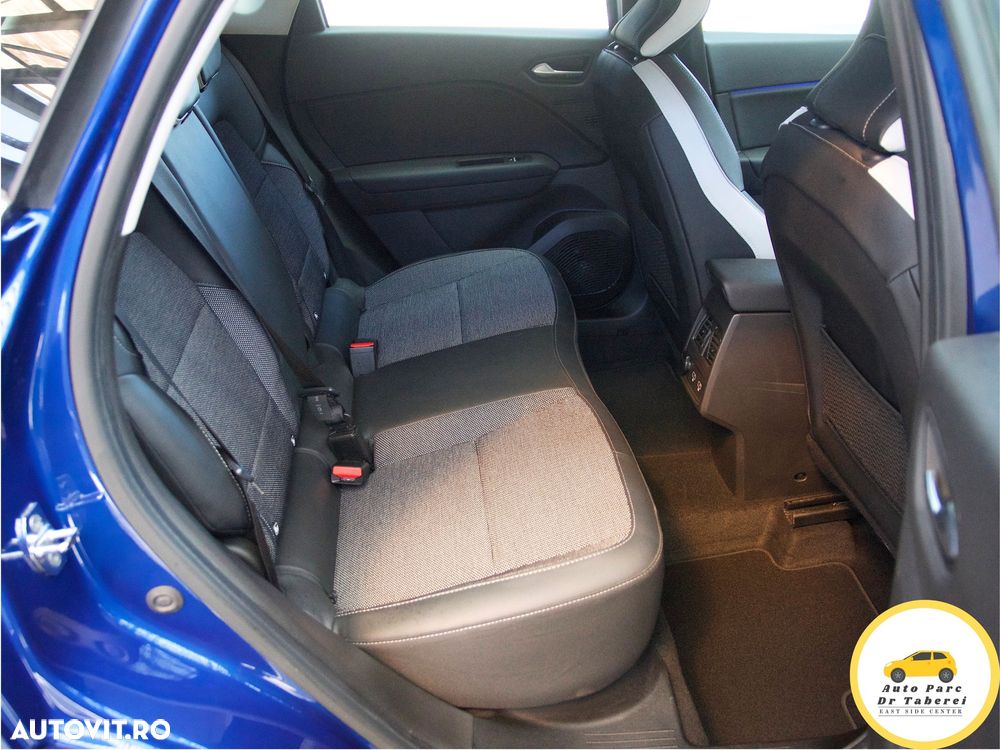Renault Captur PHEV 160 Techno - 29