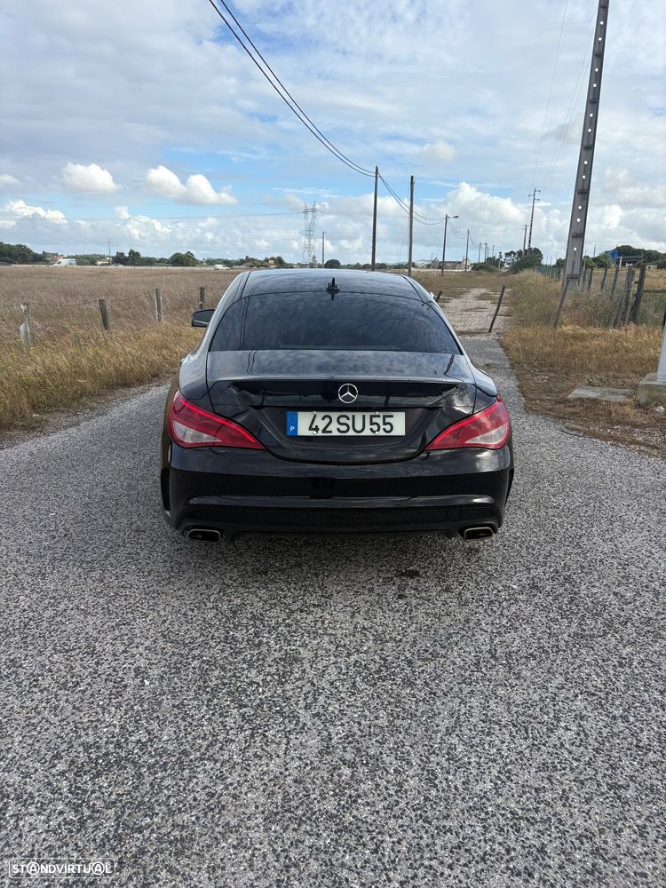 Mercedes-Benz CLA 180 d Shooting Brake AMG Line - 13