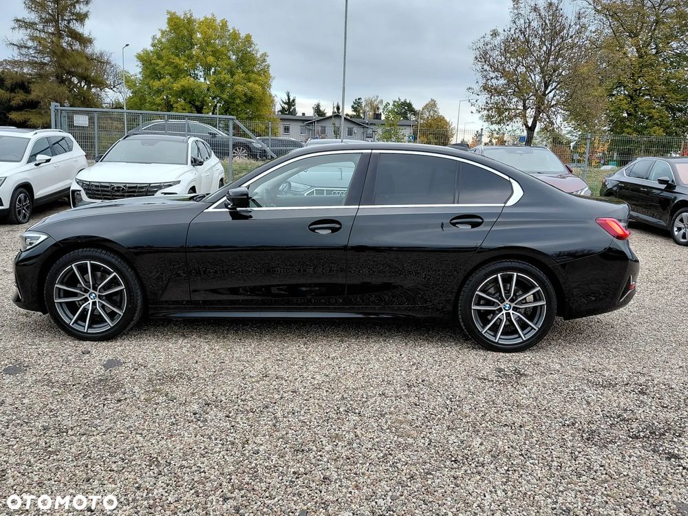 BMW Seria 3 320d xDrive Luxury Line sport - 19