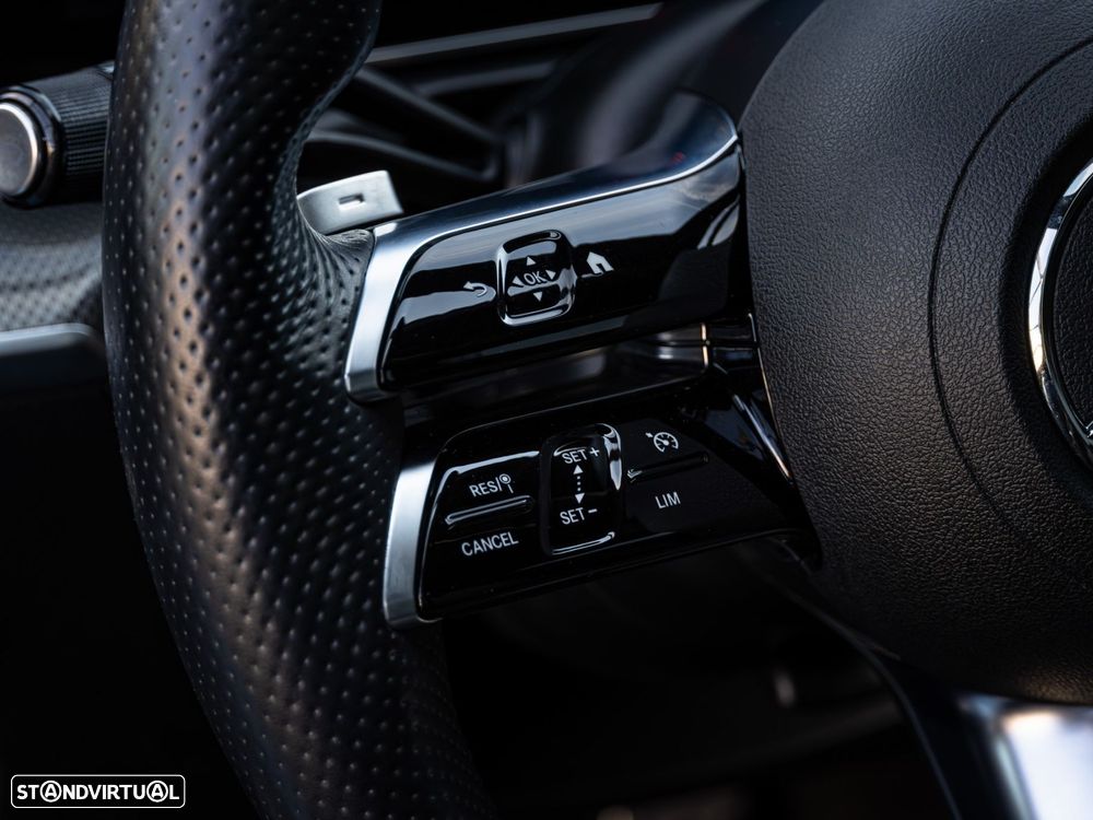 Mercedes-Benz C 300 d AMG Line - 15