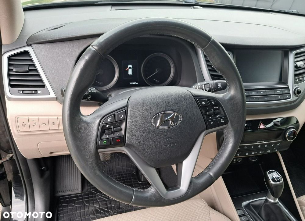 Hyundai Tucson - 16