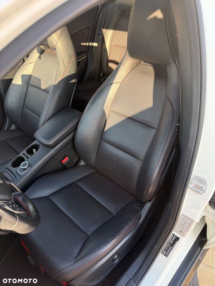 Mercedes-Benz GLA 250 4-Matic - 8