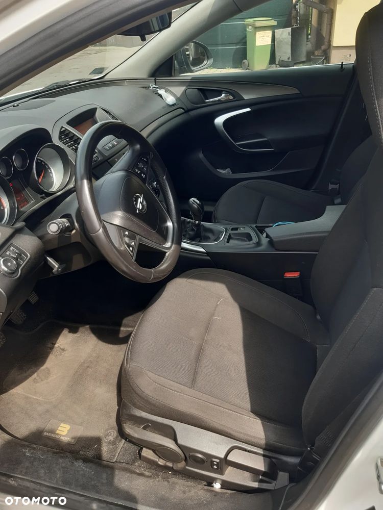 Opel Insignia 2.0 CDTI - 9
