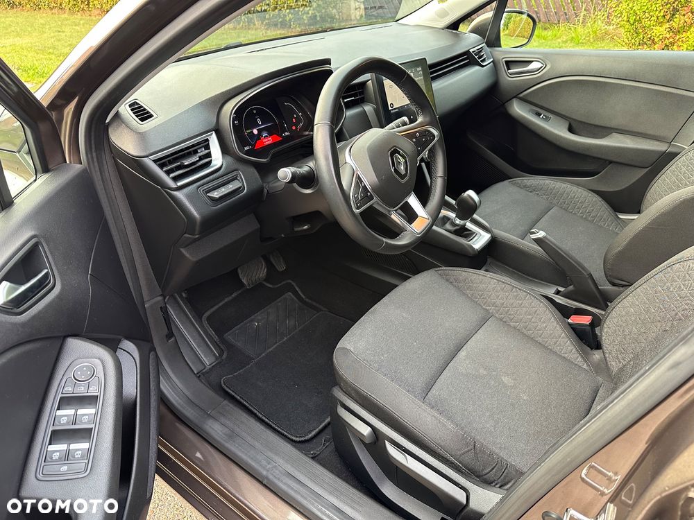 Renault Clio E-TECH Hybrid 140 INTENS - 16