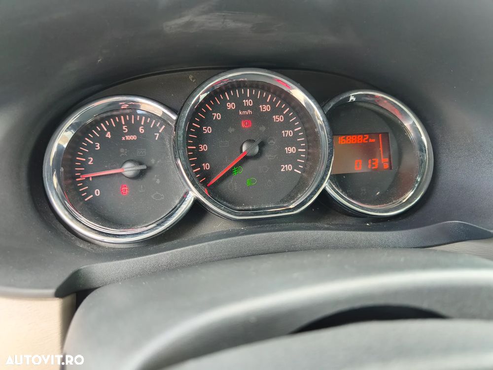 Dacia Lodgy dCi 90 Laureate - 15