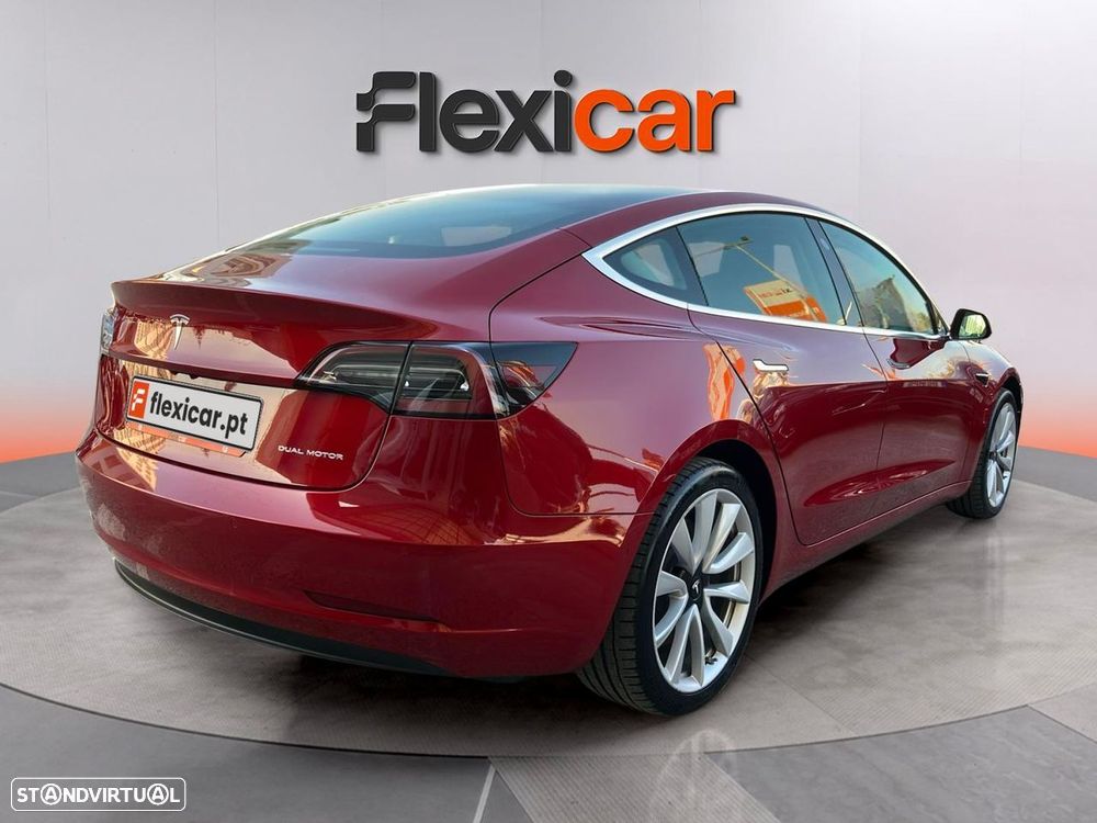 Tesla Model 3 - 7