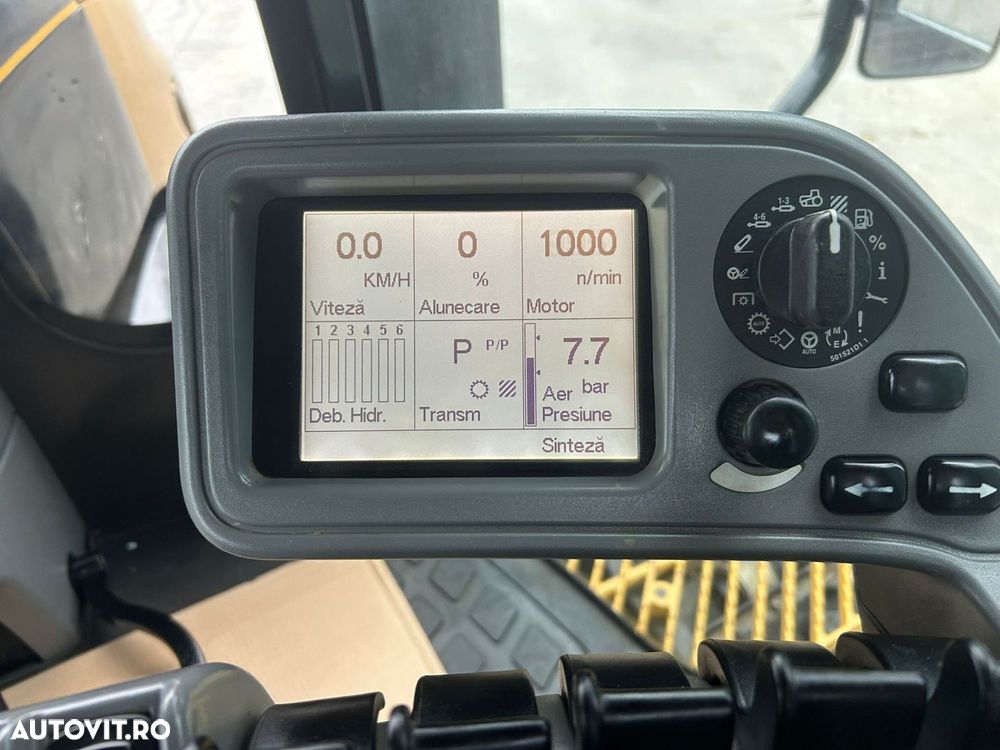 Challenger 875C Tractor pe Senile - 6