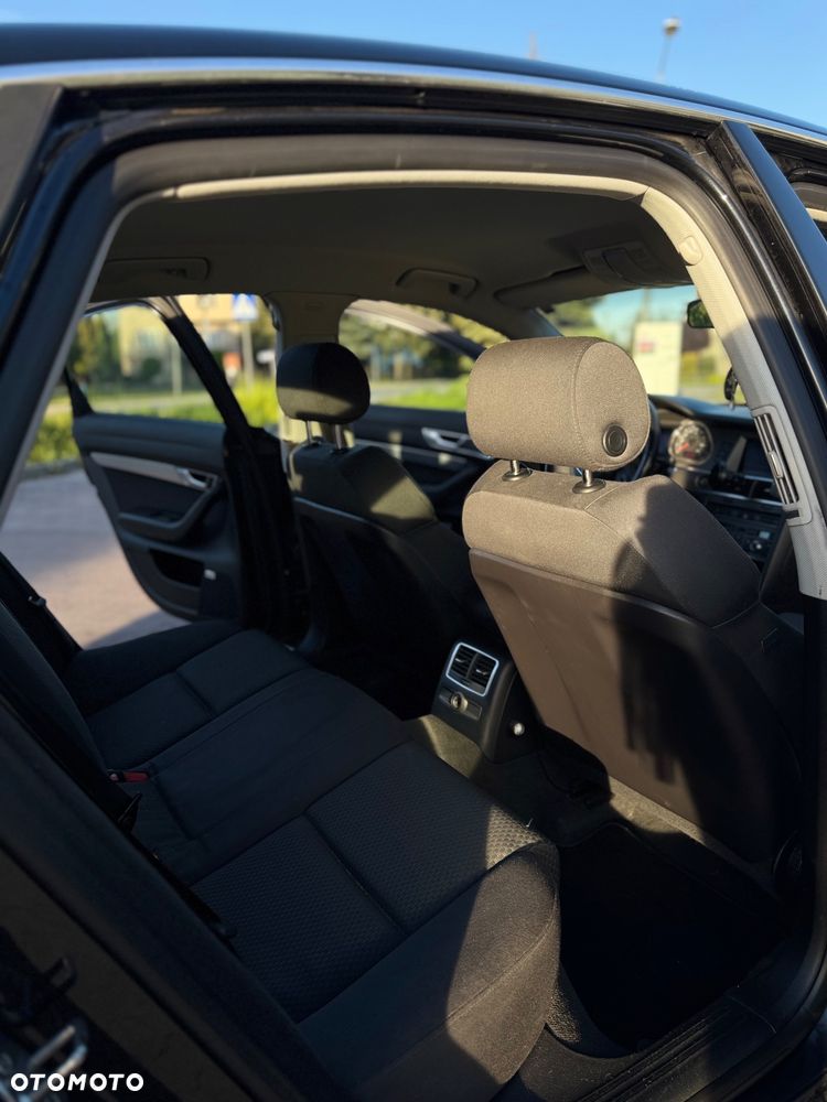 Audi A6 Limousine 2.4 - 17