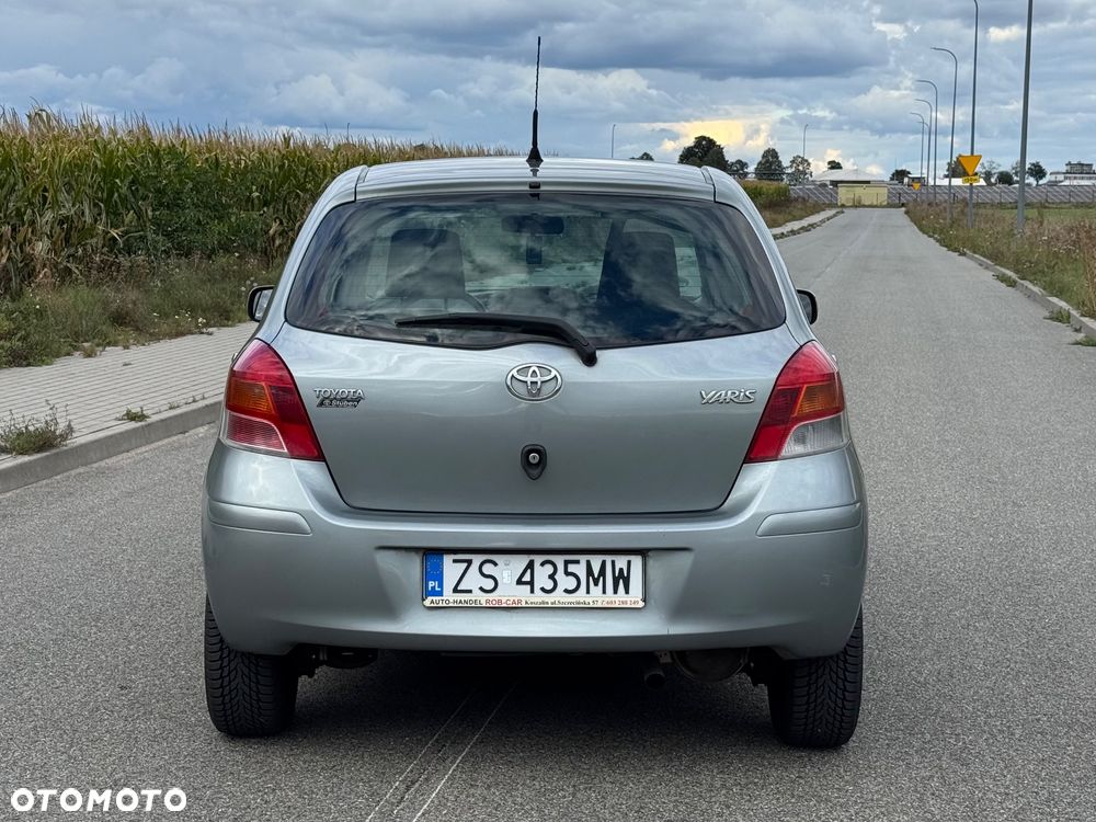 Toyota Yaris - 6