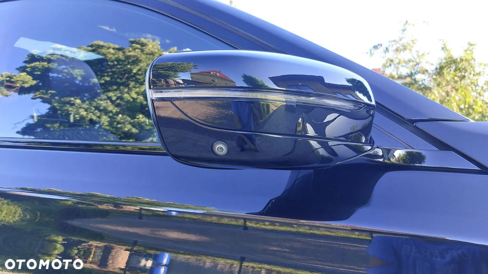 BMW Seria 7 750Li xDrive - 36