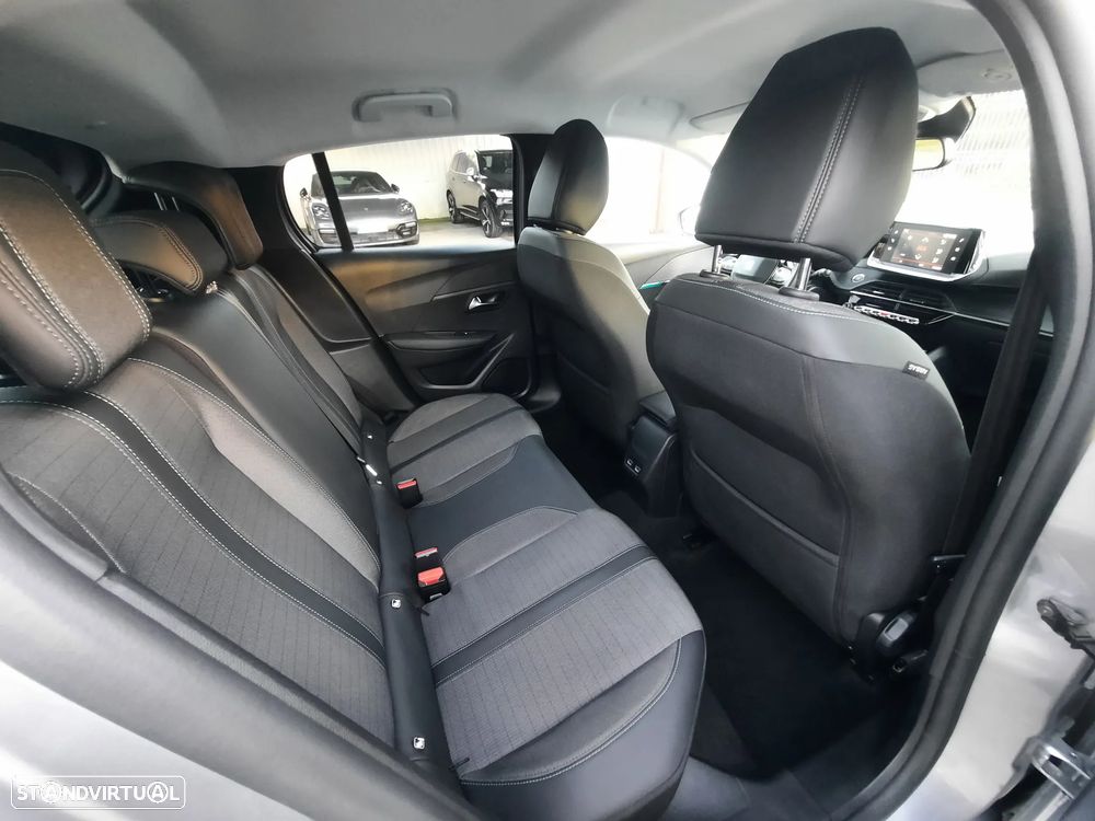 Peugeot 208 1.2 PureTech Allure Pack - 41