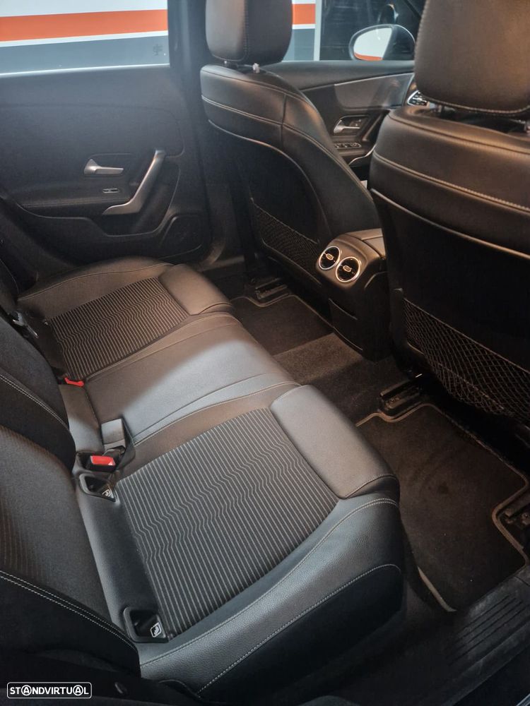Mercedes-Benz A 180 - 4