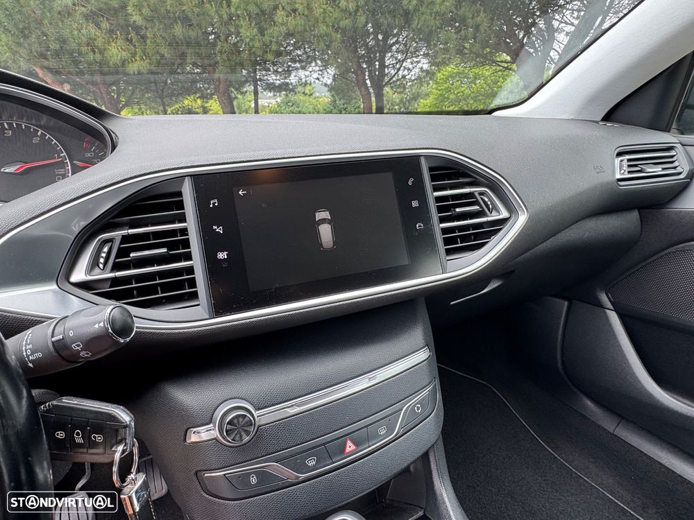 Peugeot 308 BlueHDi FAP 100 Stop & Start Active Pack - 10