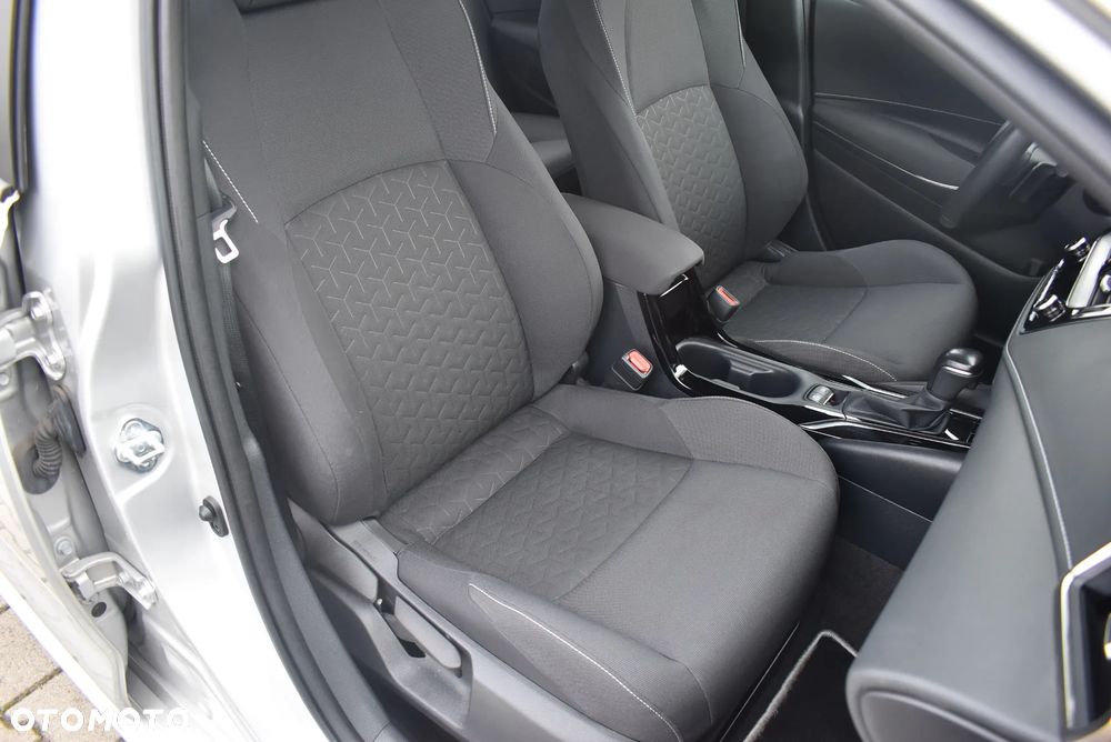 Toyota Corolla 2.0 Hybrid Comfort - 18