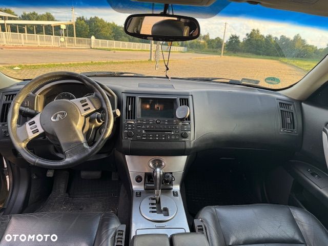 Infiniti FX - 9
