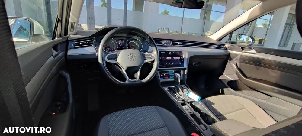 Volkswagen Passat 2.0 TDI SCR DSG Conceptline - 21