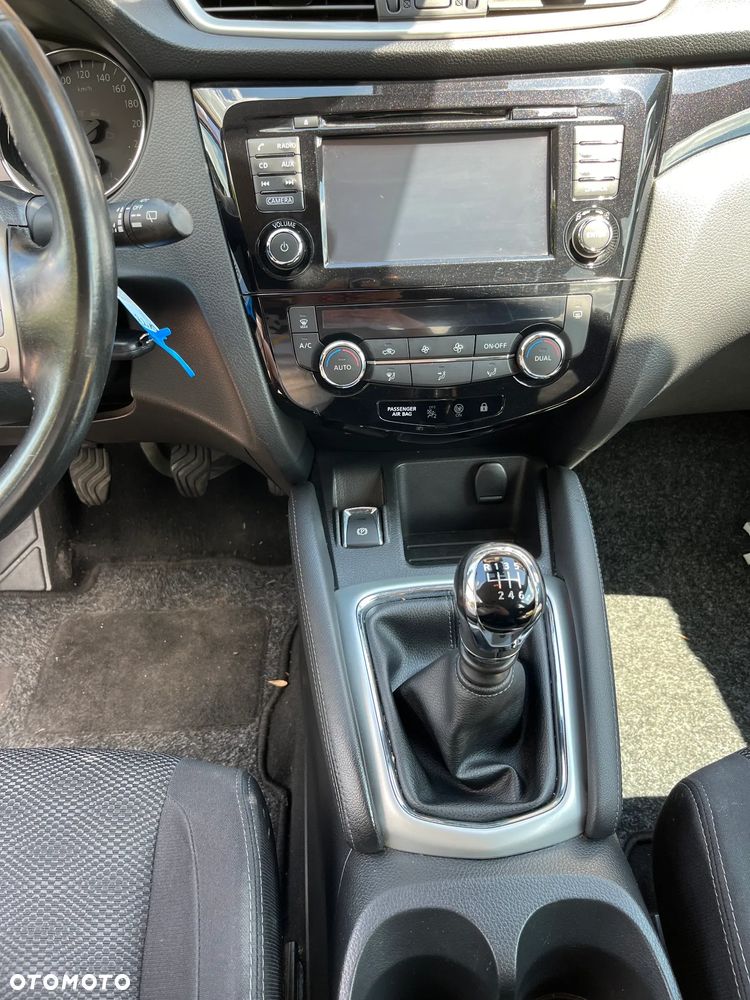 Nissan Qashqai - 12