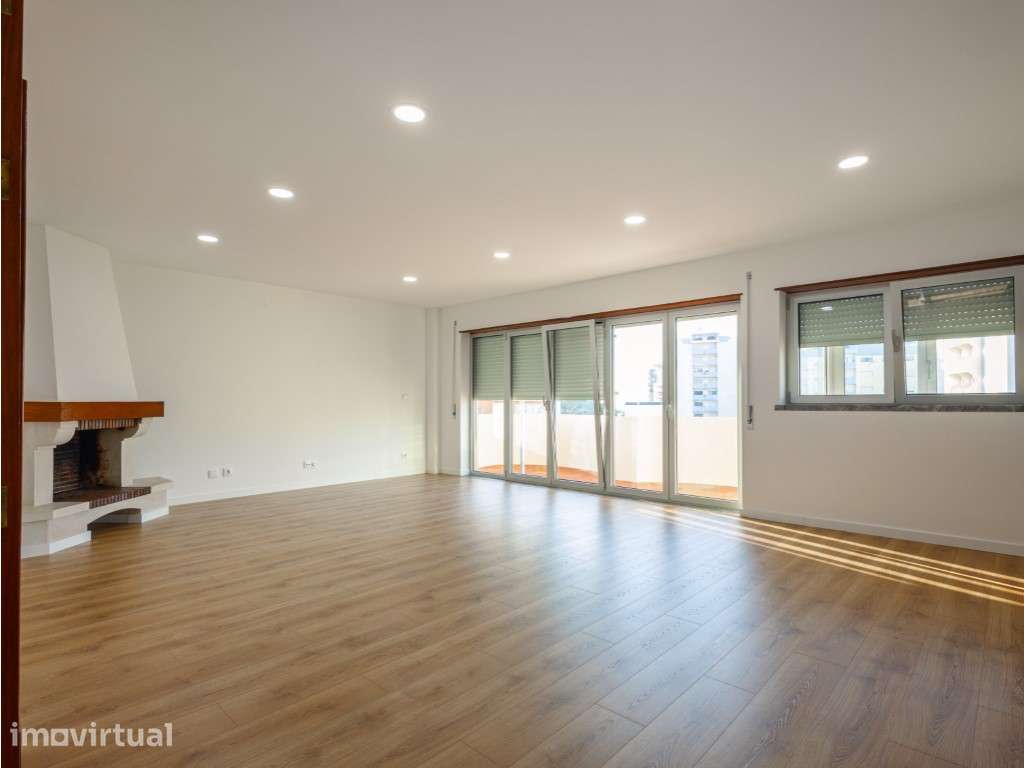 Venda Apartamento T3 vista mar Buarcos Figueira da Foz - Grande imagem: 2/16