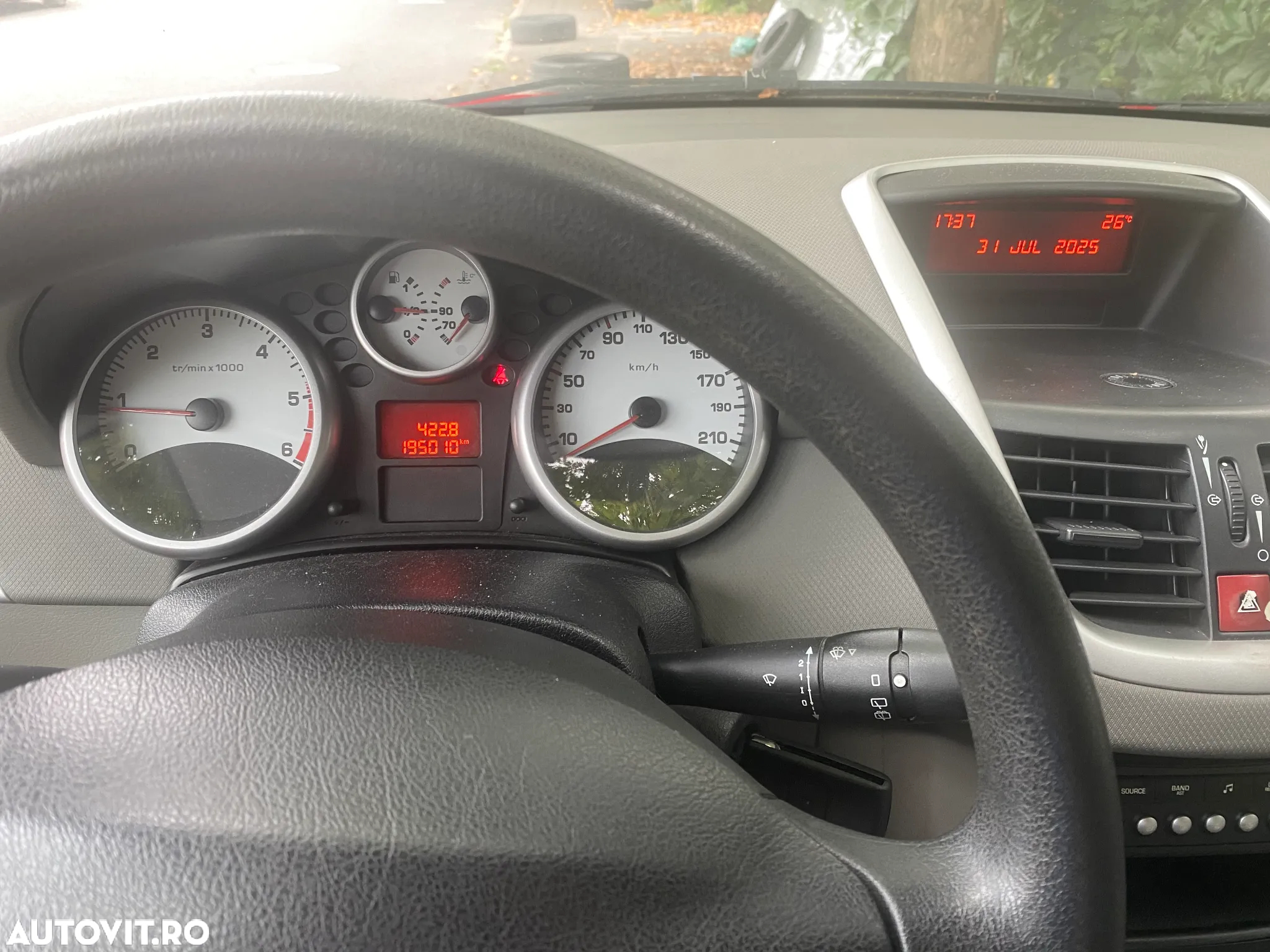 Peugeot 207 1.4HDI Trendy - 12