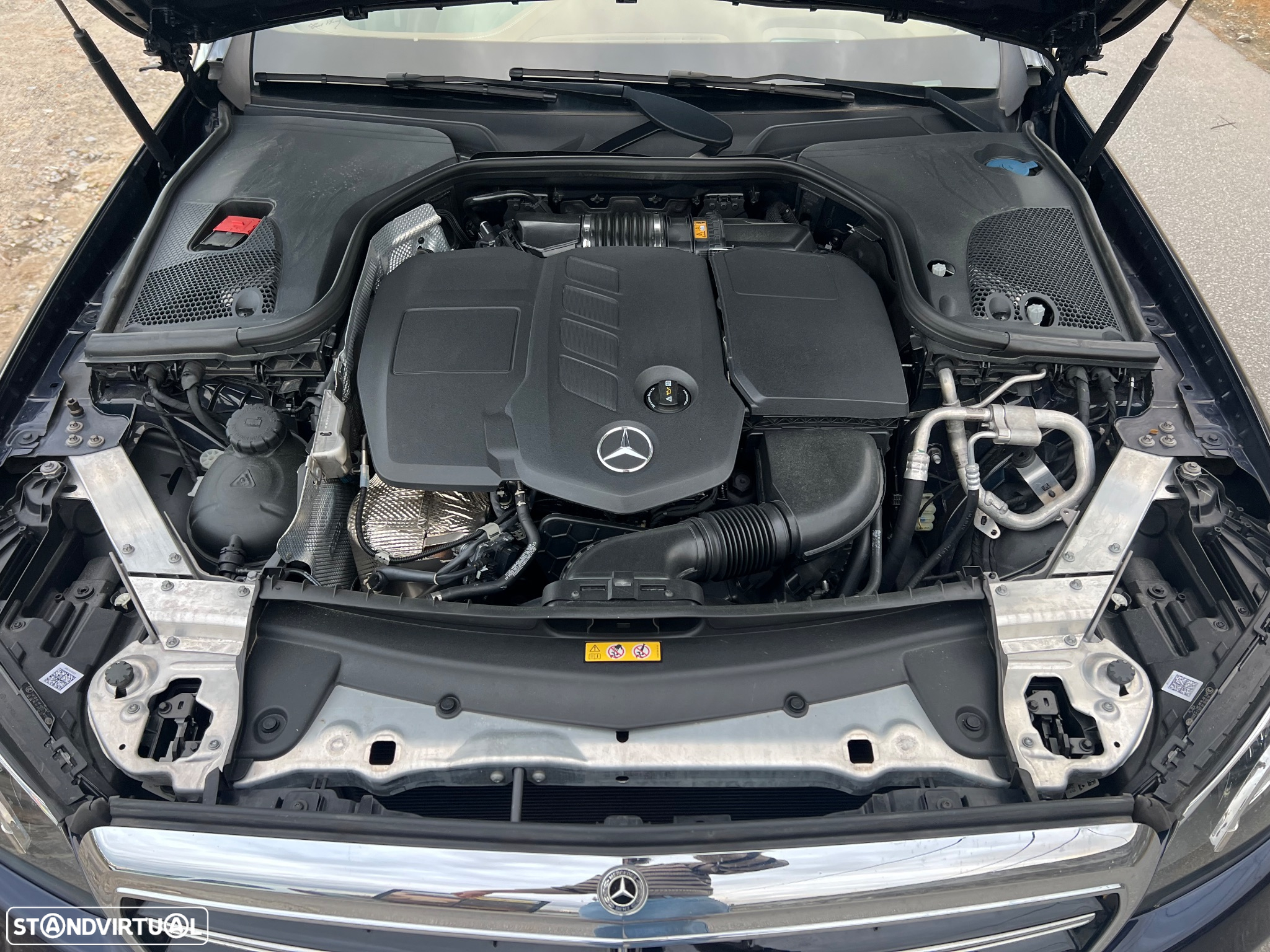 Mercedes-Benz E 220 d Exclusive Line - 11