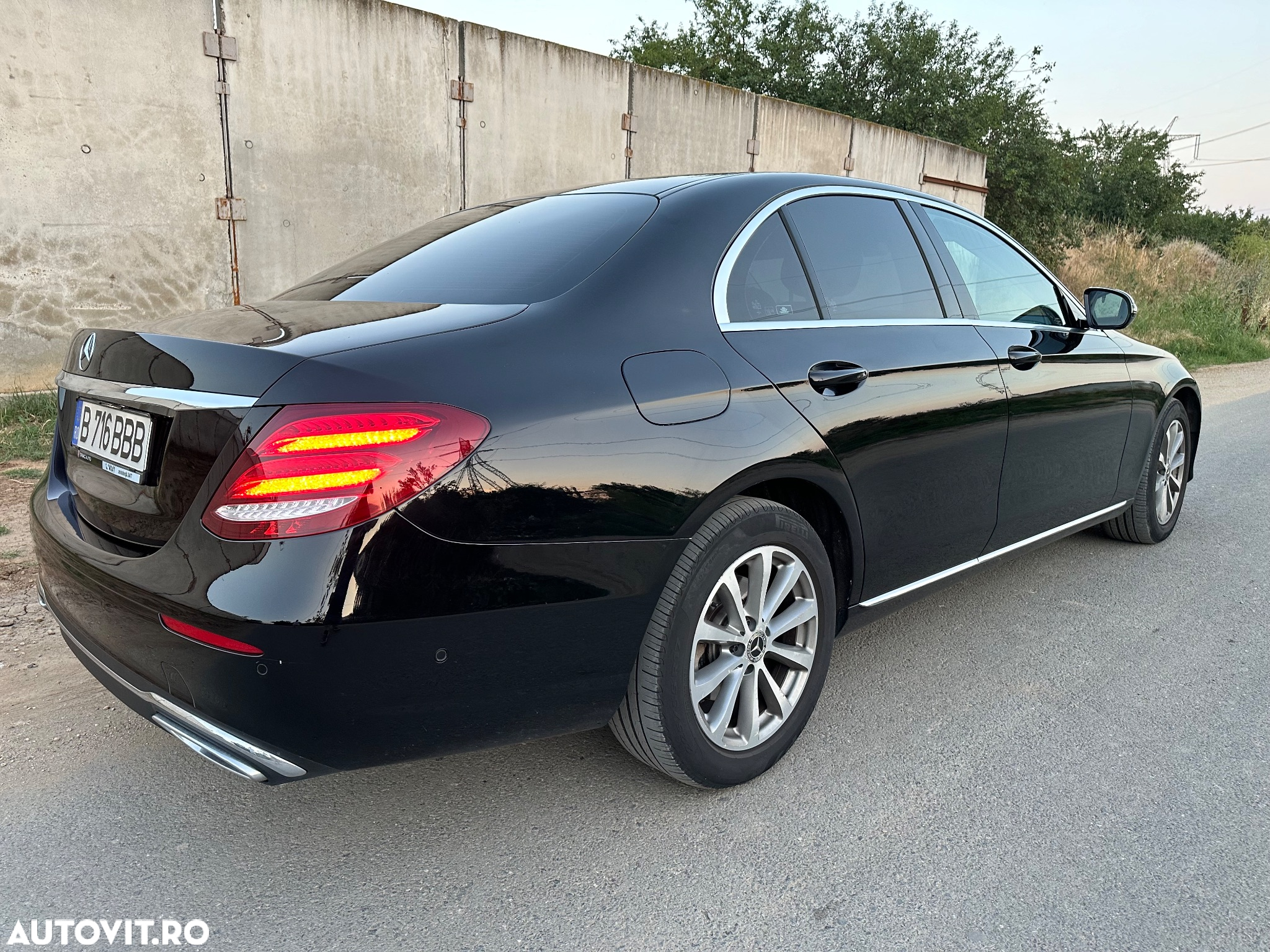 Mercedes-Benz E 220 d Aut. - 9