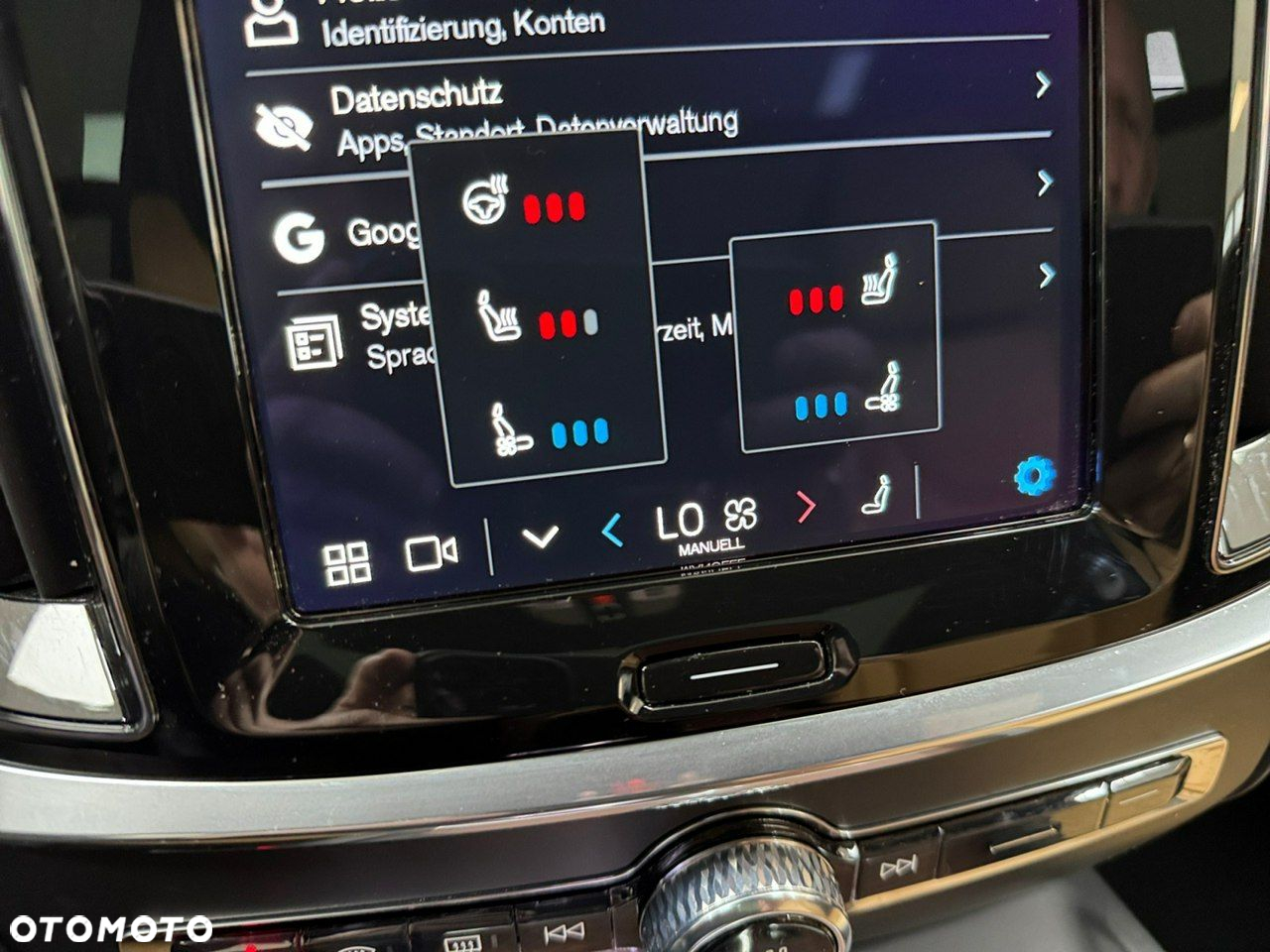 Volvo V60 Cross Country B5 B AWD Ultimate - 25