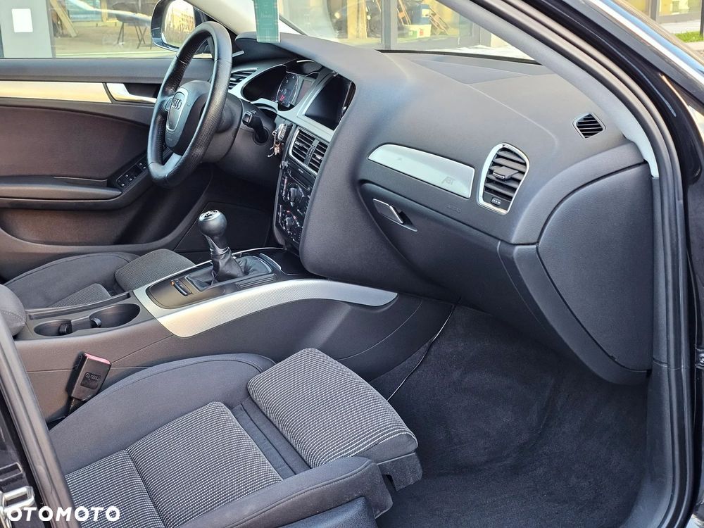 Audi A4 Avant 2.0 TDI - 28