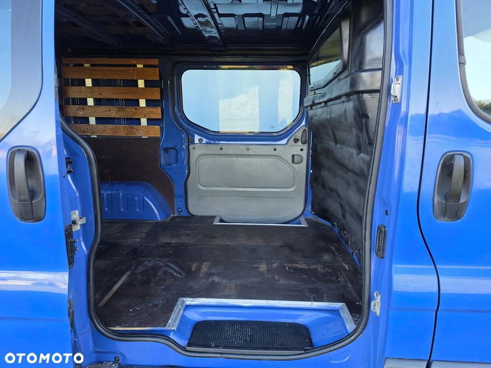 Renault Trafic - 20