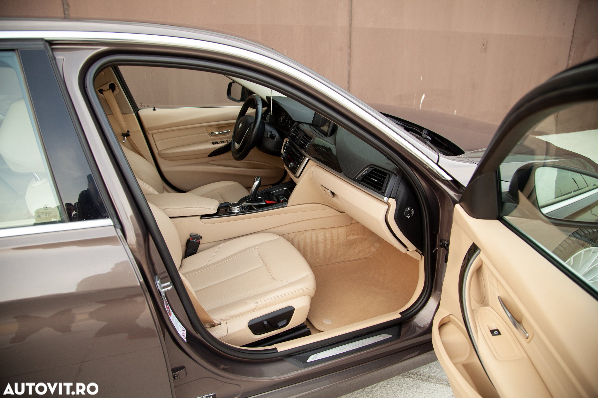 BMW Seria 3 320d Aut. Luxury Line - 20